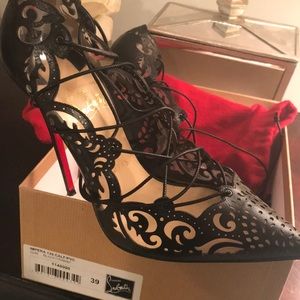Impera Christian Louboutin